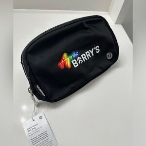 Lululemon x Barry’s Bootcamp Aspen Après Belt Bag